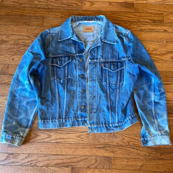 Levi's Other - Vintage Levi’s Trucker Fit Denim Jacket 42 🔥